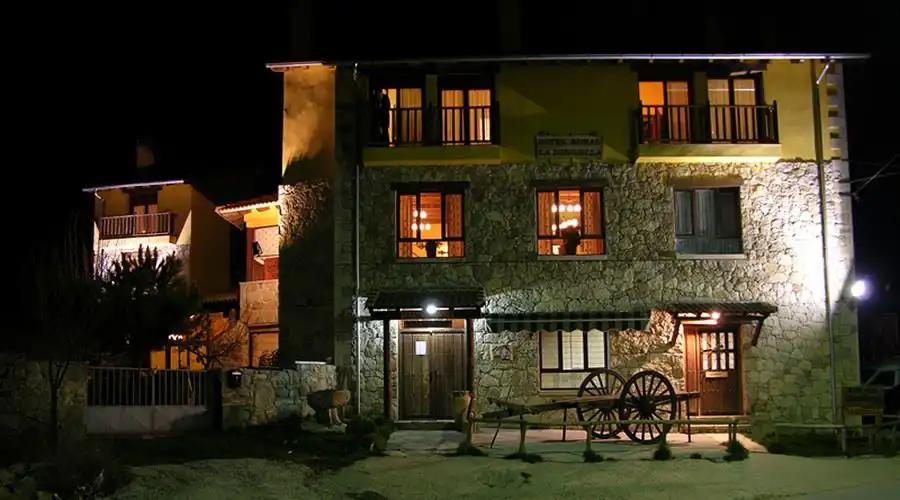 HOTEL RURAL LAS DEHESILLAS 1