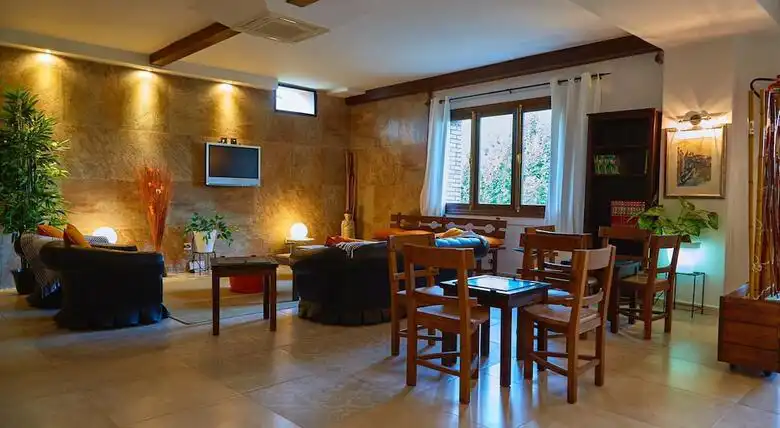 interior-alojamiento-casa-rural-el-burguillo