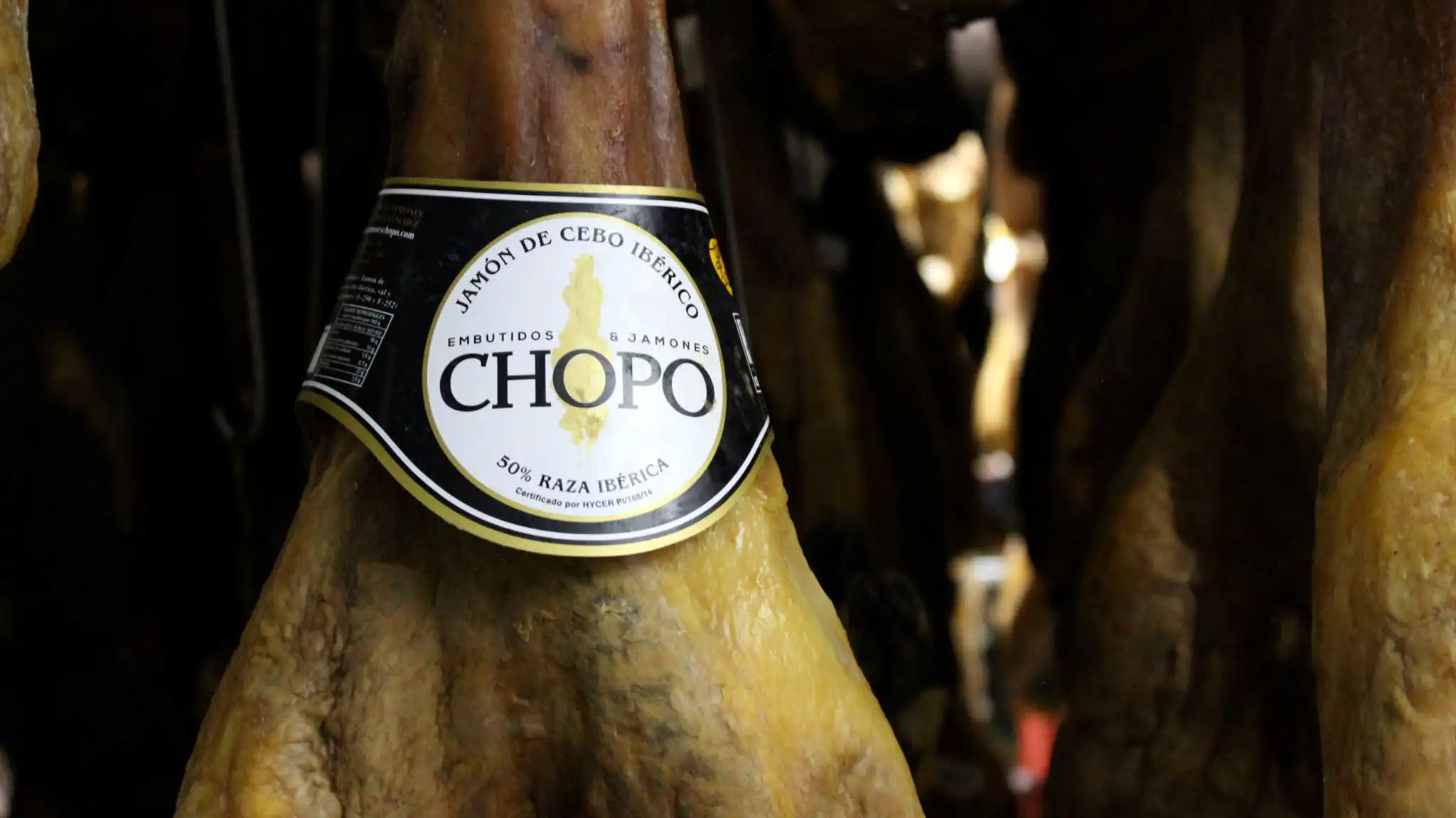 jamon-de-cebo-iberico-embutidos-y-jamones-chopo