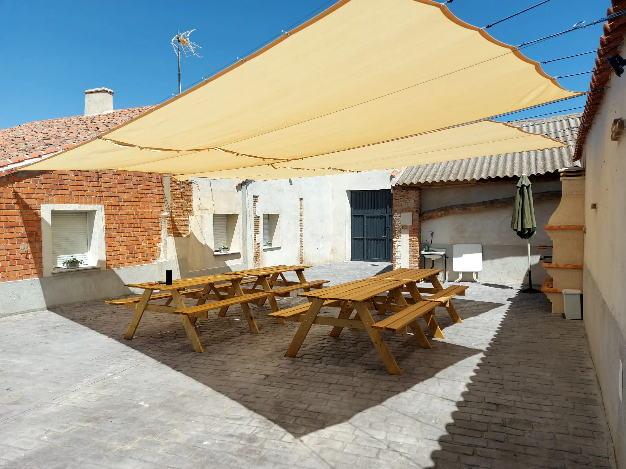 zona de patio y picnic en la casona solariega